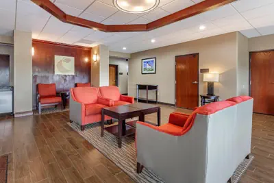 Photo 3 - Comfort Suites Escanaba West