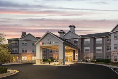 Photo 2 - Best Western Premier Bridgewood Resort Hotel