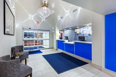 Photo 3 - Holiday Inn Express Hotel & Suites Jenks by IHG