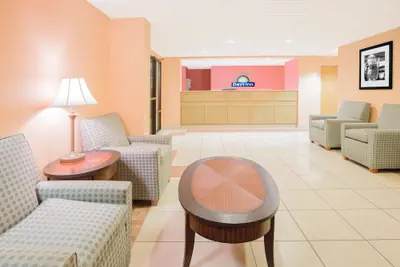 Photo 2 - Days Inn by Wyndham Hattiesburg MS