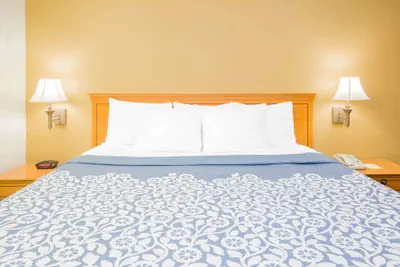 Photo 5 - Days Inn by Wyndham Hattiesburg MS