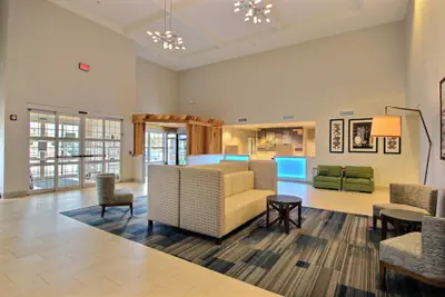 Photo 3 - Holiday Inn Express Hotel & Suites Milwaukee Airport by IHG