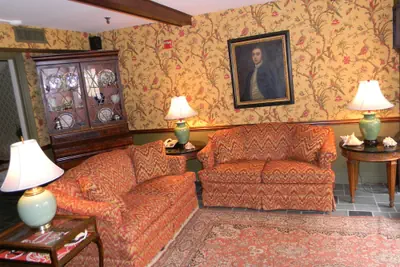 Photo 5 - Americas Cup Inn