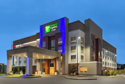 Photo 2 - Holiday Inn Express & Suites Tuscaloosa-University by IHG