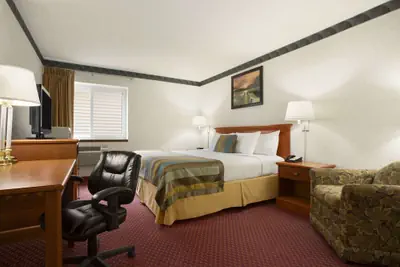 Photo 5 - Days Inn by Wyndham Middletown