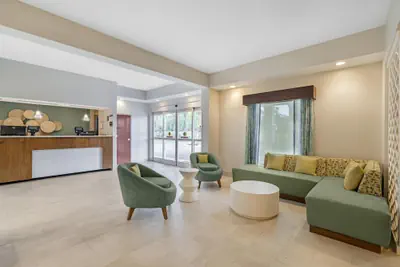 Photo 3 - Best Western Wesley Chapel