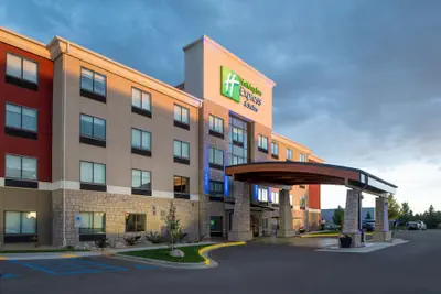 Photo 2 - Holiday Inn Express Hotel & Suites Bismarck by IHG
