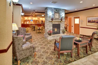 Photo 3 - Holiday Inn Express Hotel & Suites Bismarck by IHG
