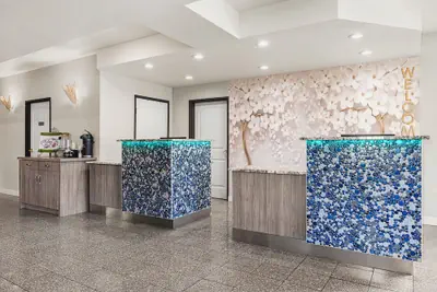 Photo 4 - The Ashley Inn & Suites