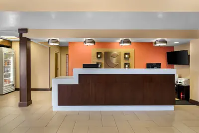 Photo 3 - Comfort Suites Clovis - Fresno