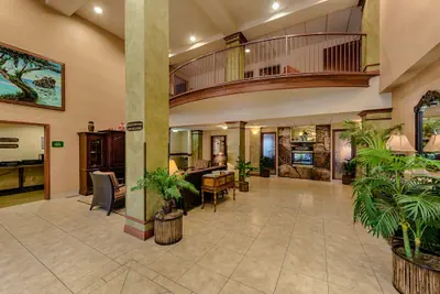 Photo 3 - Triple Play Resort Hotel & Suites