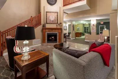 Photo 3 - GrandStay Hotel & Suites