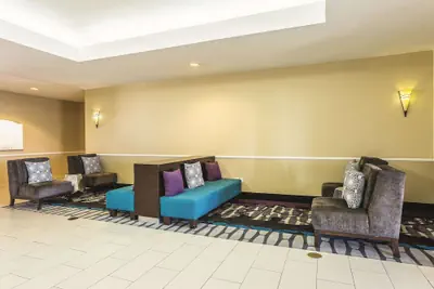 Photo 4 - La Quinta Inn & Suites by Wyndham Deming