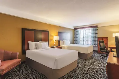 Photo 5 - La Quinta Inn & Suites by Wyndham Deming