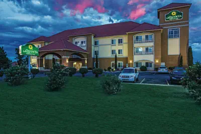 Photo 2 - La Quinta Inn & Suites by Wyndham Deming