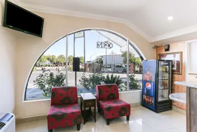 Photo 4 - Americas Best Value Inn & Suites El Centro