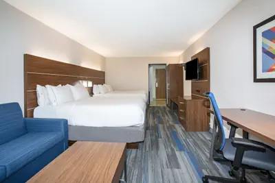 Photo 5 - Holiday Inn Express Kansas City - at the Legends by IHG