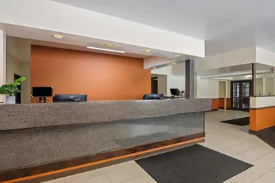 Photo 5 - Econo Lodge Manistee