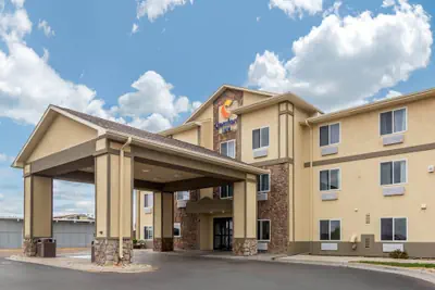 Photo 2 - Comfort Inn & Suites Sterling