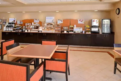 Photo 4 - Holiday Inn Express & Suites Austin North Central by IHG