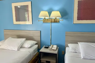 Photo 5 - Travelodge by Wyndham Hershey