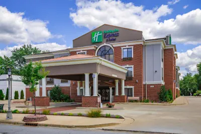 Photo 2 - Holiday Inn Express Hotel & Suites South Bend by IHG