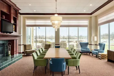Photo 5 - Hilton Garden Inn Dubuque Downtown