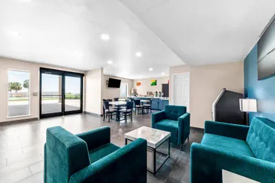 Photo 3 - Quality Inn & Suites Port Lavaca near Lighthouse Beach