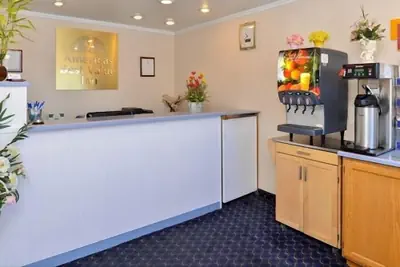 Photo 3 - Americas Best Value Inn & Suites Klamath Falls
