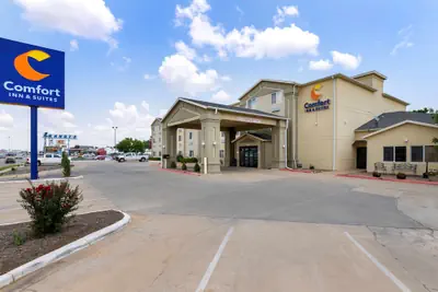 Photo 2 - Comfort Inn & Suites Ponca City near Marland Mansion