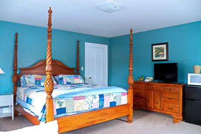 Photo 5 - Coast Village Inn & Cottages