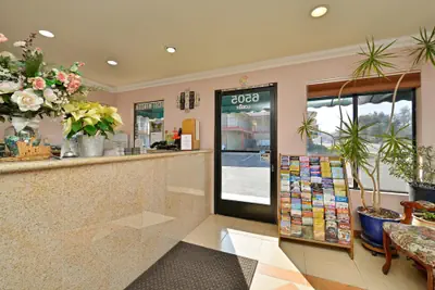 Photo 4 - Atascadero Inn