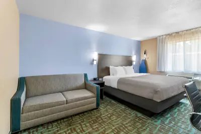 Photo 2 - Quality Inn Johnstown