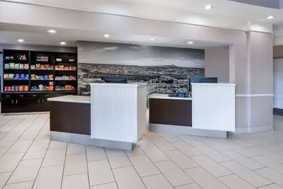Photo 3 - La Quinta Inn & Suites by Wyndham Roswell