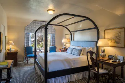 Photo 4 - L Auberge Carmel