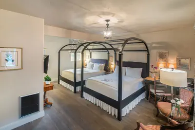 Photo 5 - L Auberge Carmel