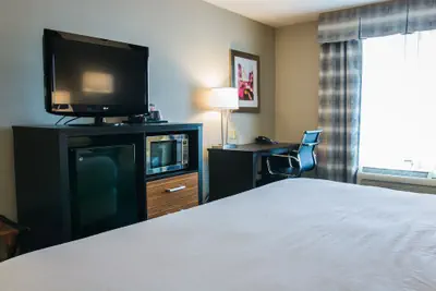 Photo 4 - Holiday Inn Express & Suites Jackson by IHG