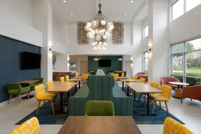 Photo 5 - Hampton Inn & Suites Sacramento-Airport-Natomas