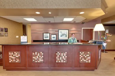 Photo 2 - Hampton Inn & Suites Sacramento-Airport-Natomas
