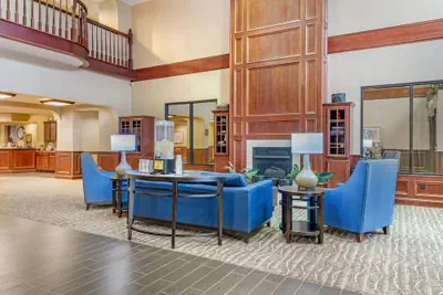 Photo 4 - Comfort Suites Findlay I-75 near Sports Complex