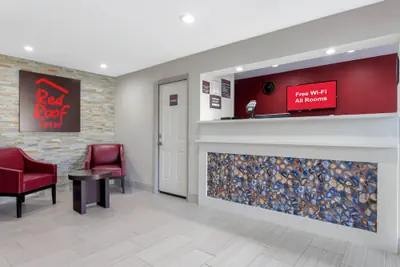 Photo 3 - Red Roof Inn Hope