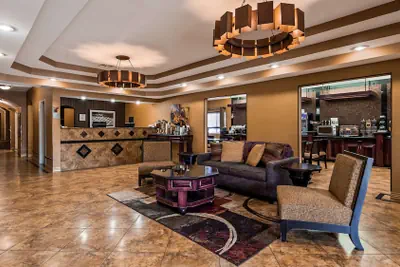 Photo 3 - Best Western Manhattan Inn