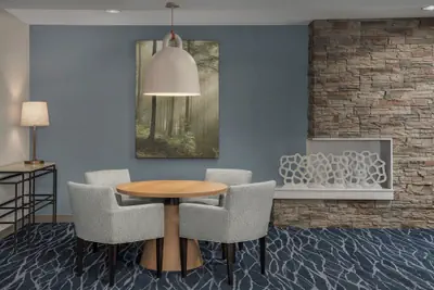 Photo 3 - Fairfield Inn & Suites by Marriott Roanoke Hollins/I-81