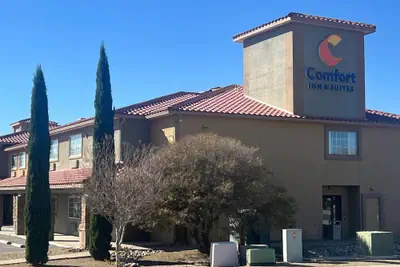 Photo 2 - Comfort Inn & Suites Las Cruces Mesilla