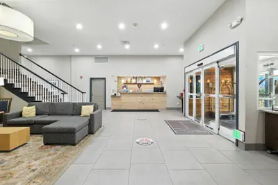 Photo 5 - Country Inn & Suites by Radisson, Merrillville, IN