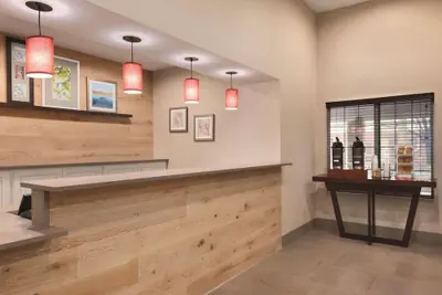 Photo 3 - Country Inn & Suites by Radisson, Merrillville, IN