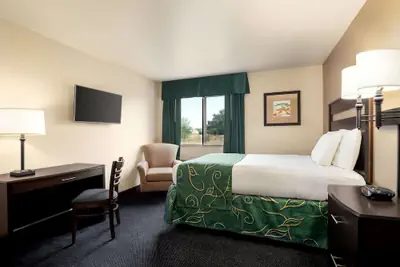 Photo 4 - Travelodge by Wyndham North Platte