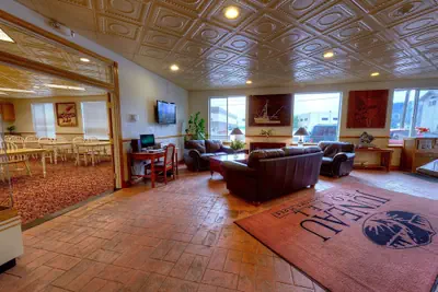 Photo 4 - Juneau Hotel