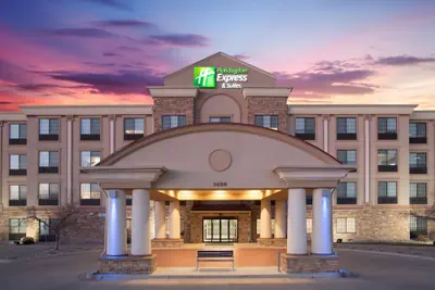 Photo 2 - Holiday Inn Express Hotel & Suites Ft. Collins by IHG