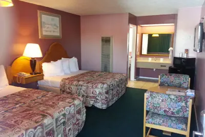 Photo 3 - Blue Seal Inn